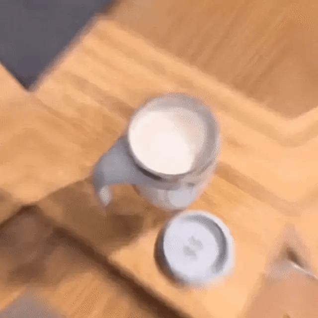 Taza Automática Mezcladora: Sin Cucharas, Sin Grumos, Sin Esfuerzo